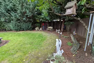 430 N 1st St, Carlton, OR 97111 - Photo 25