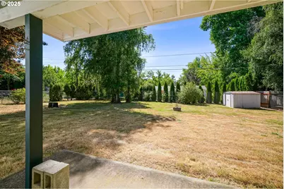 3295 Camellia Dr S, Salem, OR 97302 - Photo 37