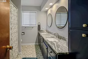 3295 Camellia Dr S, Salem, OR 97302 - Photo 15