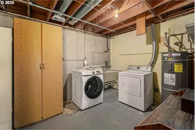 3295 Camellia Dr S, Salem, OR 97302 - Photo 27