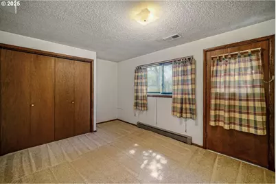 3295 Camellia Dr S, Salem, OR 97302 - Photo 35