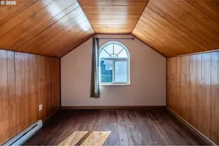 2988 Sheridan Ave, North Bend, OR 97459 - Photo 15