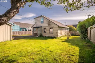 2988 Sheridan Ave, North Bend, OR 97459 - Photo 19