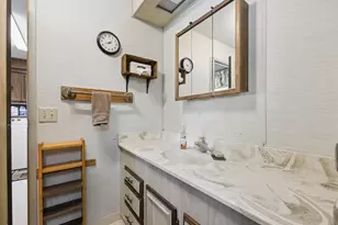 22730 Mooney Ave, Aurora, OR 97002 - Photo 17