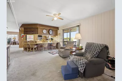 22730 Mooney Ave, Aurora, OR 97002 - Photo 11