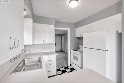 1323 NE 47th Ave, Portland, OR 97213 - Photo 9