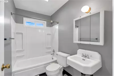 1323 NE 47th Ave, Portland, OR 97213 - Photo 17