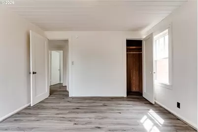 266 S 16th St, Cottage Grove, OR 97424 - Photo 17