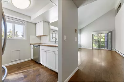 11724 SW Boones Bend Dr, Beaverton, OR 97008 - Photo 3