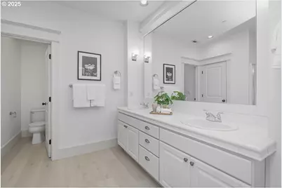 619 SW Foresta Ter, Portland, OR 97225 - Photo 23