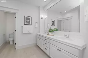 619 SW Foresta Ter, Portland, OR 97225 - Photo 23