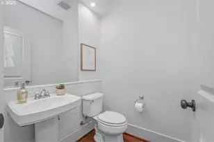 619 SW Foresta Ter, Portland, OR 97225 - Photo 19