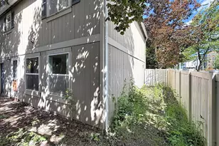 991 SW Elmonica Pl, Beaverton, OR 97006 - Photo 23