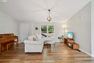 15601 Thayer Rd, Oregon City, OR 97045 - Photo 3