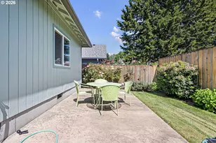 619 Driftwood Dr, Eugene, OR 97402 - Photo 39