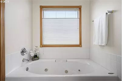 619 Driftwood Dr, Eugene, OR 97402 - Photo 25