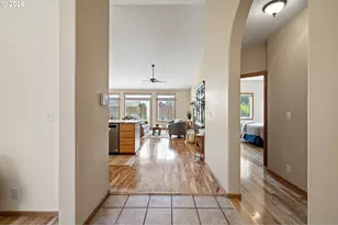 619 Driftwood Dr, Eugene, OR 97402 - Photo 29