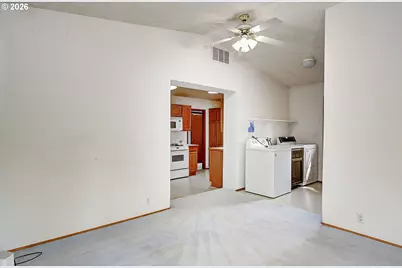 9305 NE 6th St, Vancouver, WA 98664 - Photo 15