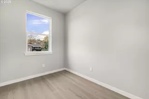 296 NW Mawrcrest Ave, Gresham, OR 97030 - Photo 9