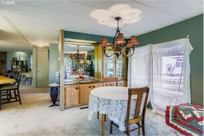 17201 SW Eldorado Dr, Portland, OR 97224 - Photo 9