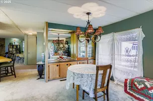 17201 SW Eldorado Dr, Portland, OR 97224 - Photo 9