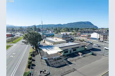 725 Ave J, Seaside, OR 97138 - Photo 31