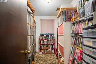 12011 SE Market St, Portland, OR 97216 - Photo 29