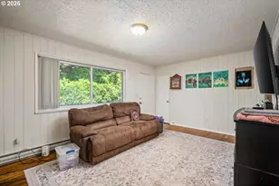 12011 SE Market St, Portland, OR 97216 - Photo 9