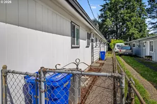12011 SE Market St, Portland, OR 97216 - Photo 41