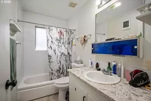 12011 SE Market St, Portland, OR 97216 - Photo 13