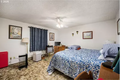12011 SE Market St, Portland, OR 97216 - Photo 31