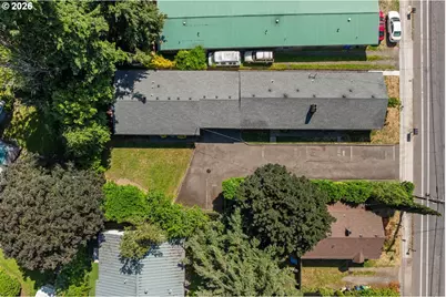 12011 SE Market St, Portland, OR 97216 - Photo 41
