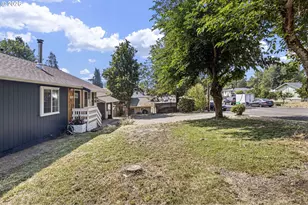 1121 NE Hawthorne Ave, Myrtle Creek, OR 97457 - Photo 35