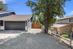 1121 NE Hawthorne Ave, Myrtle Creek, OR 97457 - Photo 39