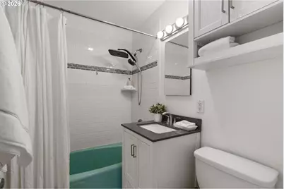 9568 N Ivanhoe St, Portland, OR 97203 - Photo 19
