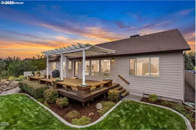 2635 NW Canyon Dr, Redmond, OR 97756 - Photo 3