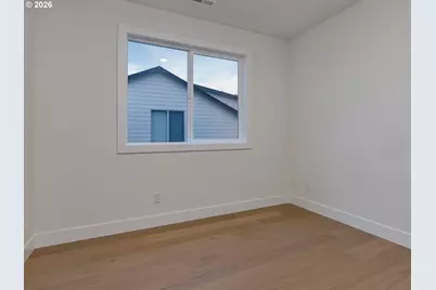 154 E Airedale Ave, La Center, WA 98629 - Photo 29