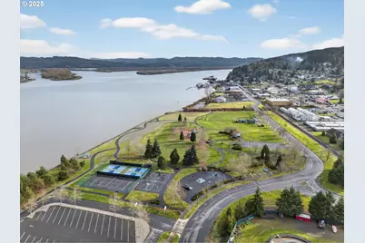 808 King Dr, Rainier, OR 97048 - Photo 41