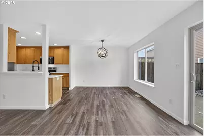 808 King Dr, Rainier, OR 97048 - Photo 11