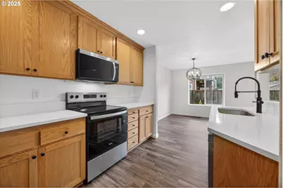 808 King Dr, Rainier, OR 97048 - Photo 7