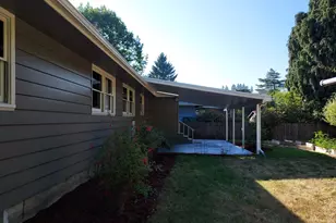 10329 NE Brazee St, Portland, OR 97220 - Photo 29