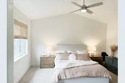 2893 4th St, Hubbard, OR 97032 - Photo 9