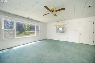 39565 McKenzie Hwy, Springfield, OR 97478 - Photo 9