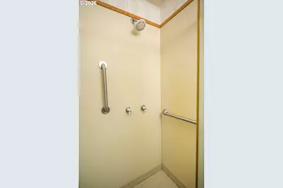 39565 McKenzie Hwy, Springfield, OR 97478 - Photo 15