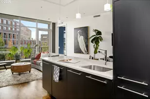 949 NW Overton St, Portland, OR 97209 - Photo 13