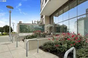 949 NW Overton St, Portland, OR 97209 - Photo 1