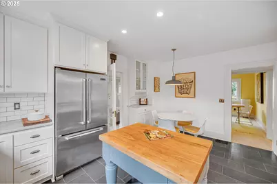 2532 NE 49th Ave, Portland, OR 97213 - Photo 9