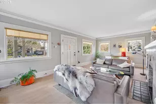 2532 NE 49th Ave, Portland, OR 97213 - Photo 5