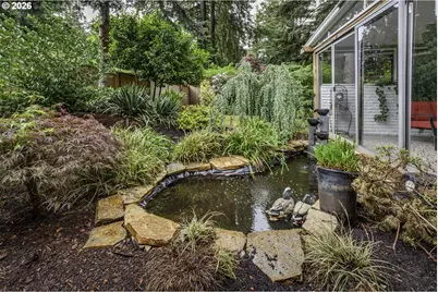 916 NE 111th Ave, Portland, OR 97220 - Photo 37