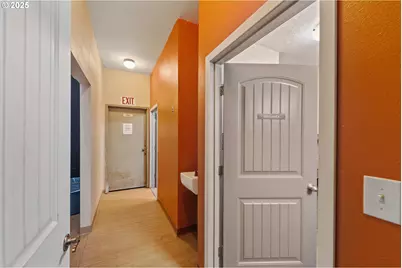 265 Central Ave, Coos Bay, OR 97420 - Photo 37